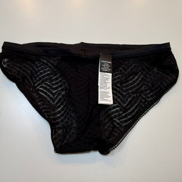 Assorted Bikini bundle set of 3, Size small  retail $47 - Picture 7 of 15